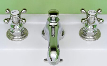 water pressure affect hot water systems?